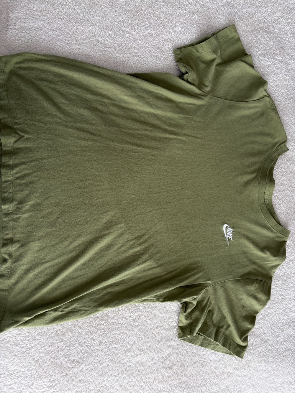 Nike Men’s Olive Green Short Sleeve Shirt